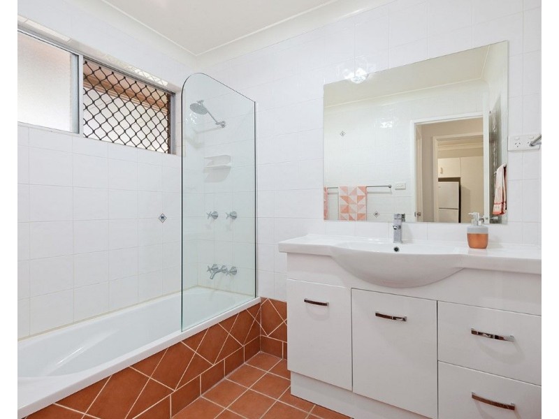 360 Lawrence Avenue, Frenchville QLD 4701