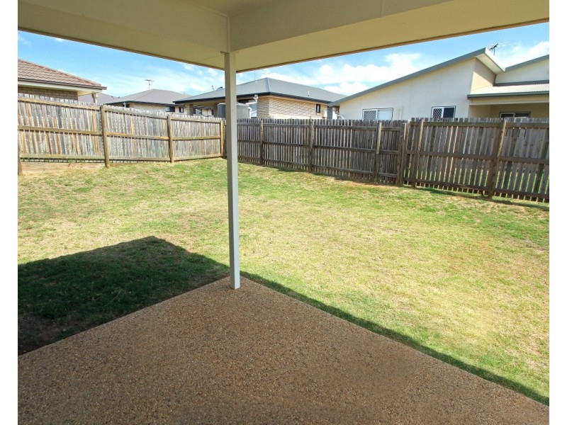 10 John Oxley Drive, Gracemere QLD 4702