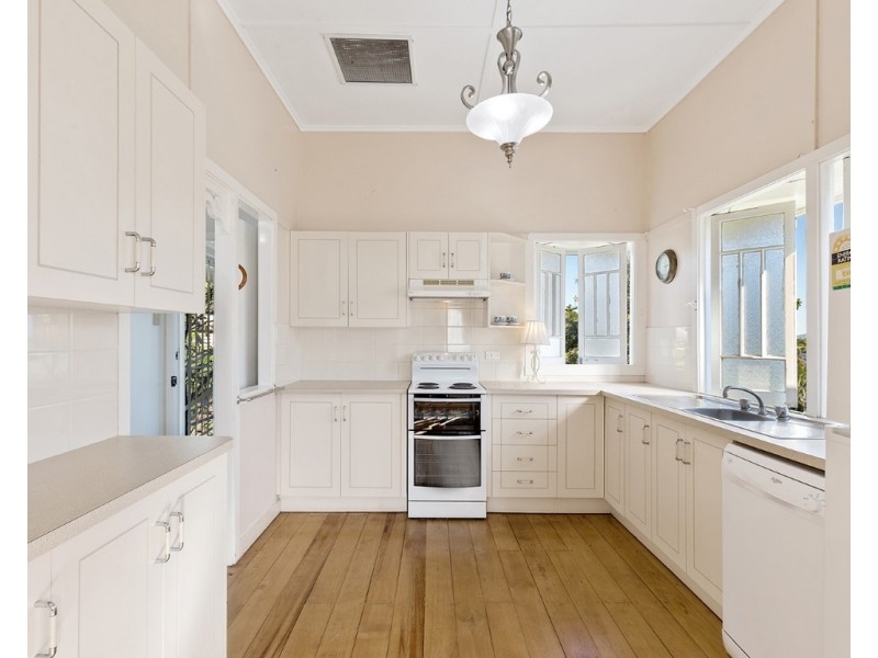 79 North Street, The Range QLD 4700