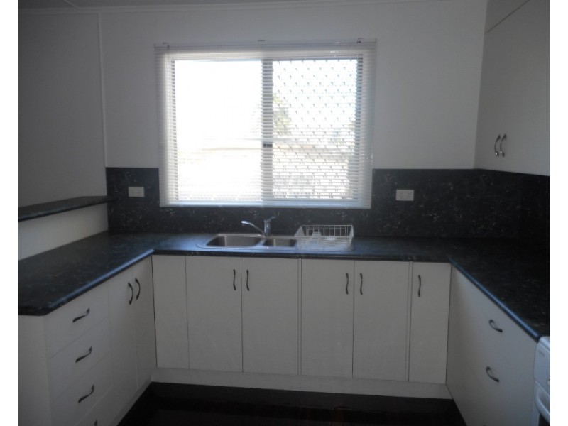 319 Mills Avenue, Frenchville QLD 4701