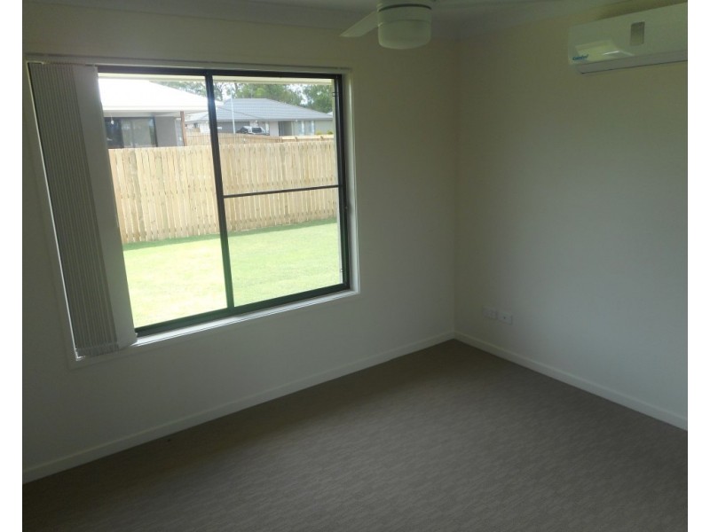 10 Rosedale Street, Parkhurst QLD 4702