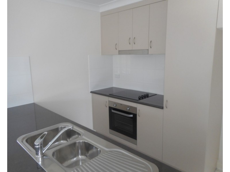 10 Rosedale Street, Parkhurst QLD 4702