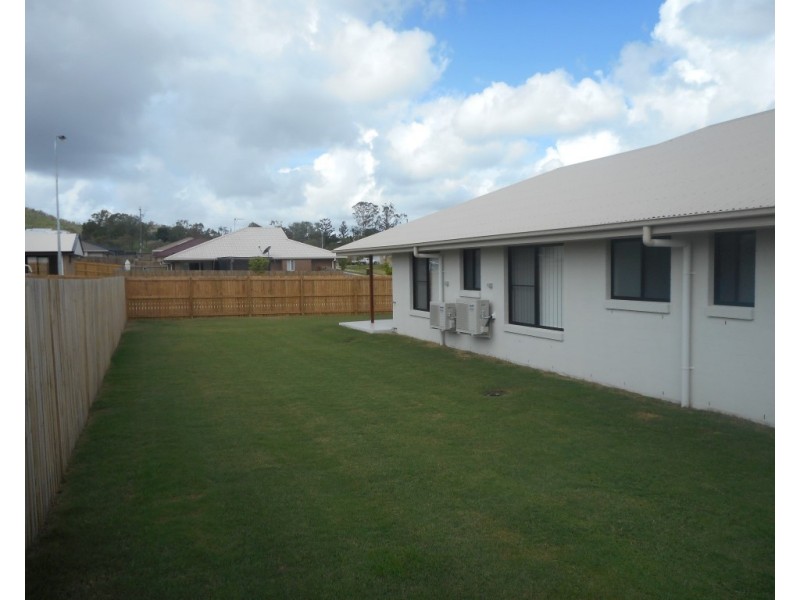 10 Rosedale Street, Parkhurst QLD 4702