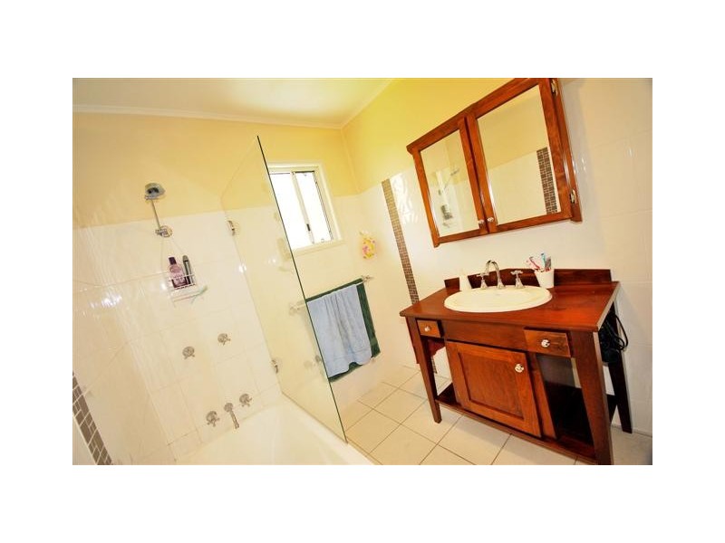 72 Penlington Street, The Range QLD 4700