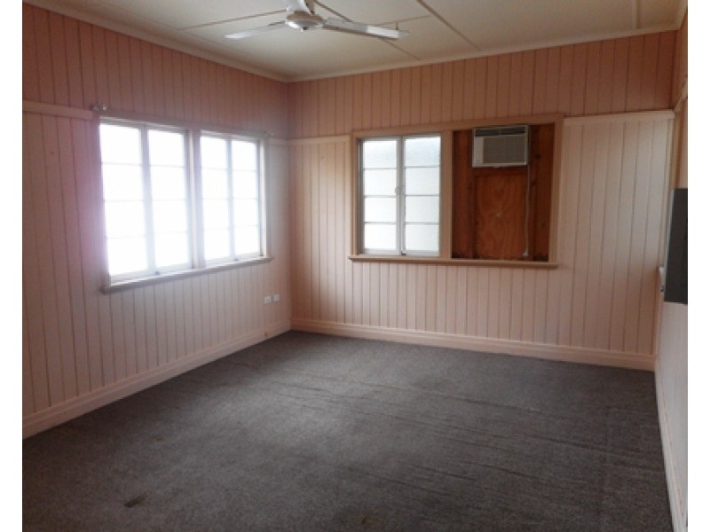 33 Willis Street, West Rockhampton QLD 4700