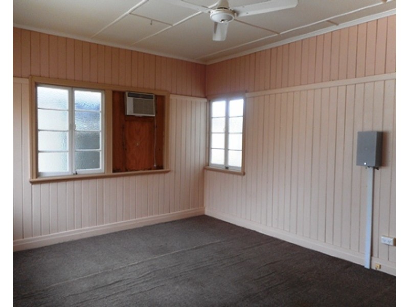 33 Willis Street, West Rockhampton QLD 4700