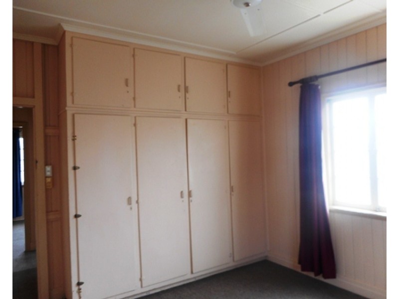 33 Willis Street, West Rockhampton QLD 4700