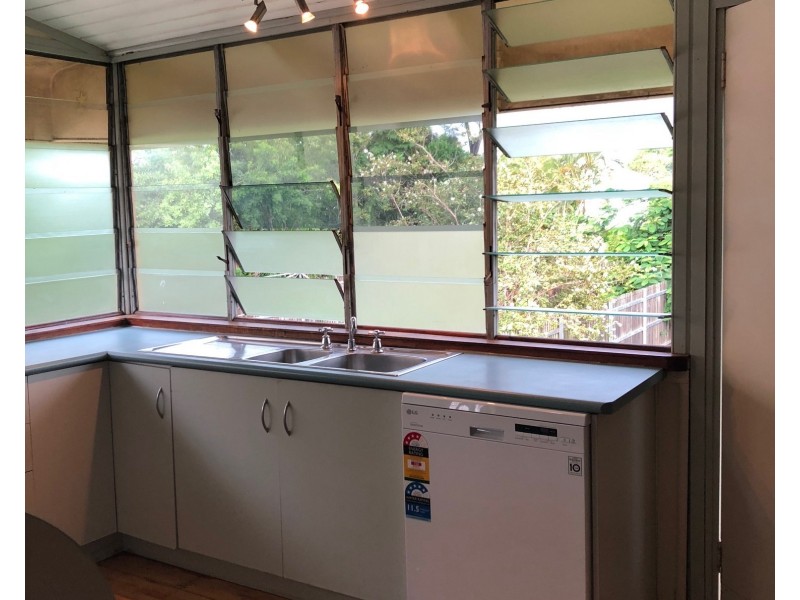 7 Connolly Street, Allenstown QLD 4700