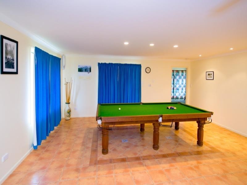 8 Dawn Close, Rockyview QLD 4701