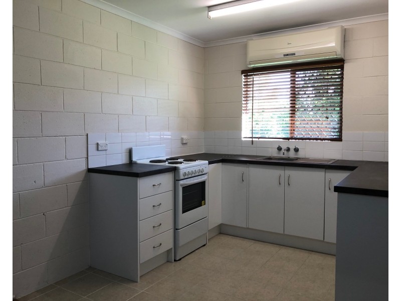 2/11 Withers Street, Kawana QLD 4701