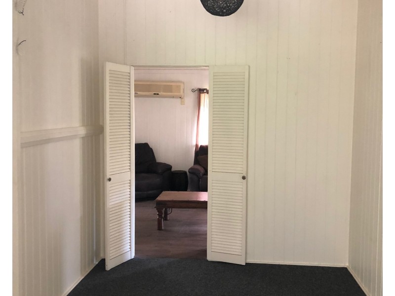 9 Kellow Street, The Range QLD 4700