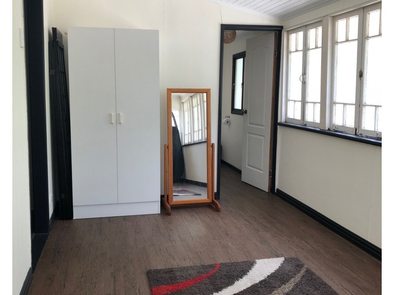 9 Kellow Street, The Range QLD 4700