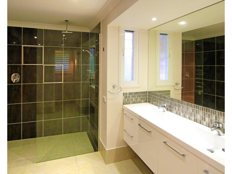 12 Murlay Avenue, Frenchville QLD 4701