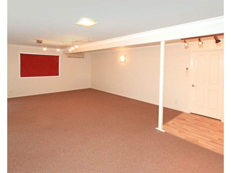 12 Murlay Avenue, Frenchville QLD 4701