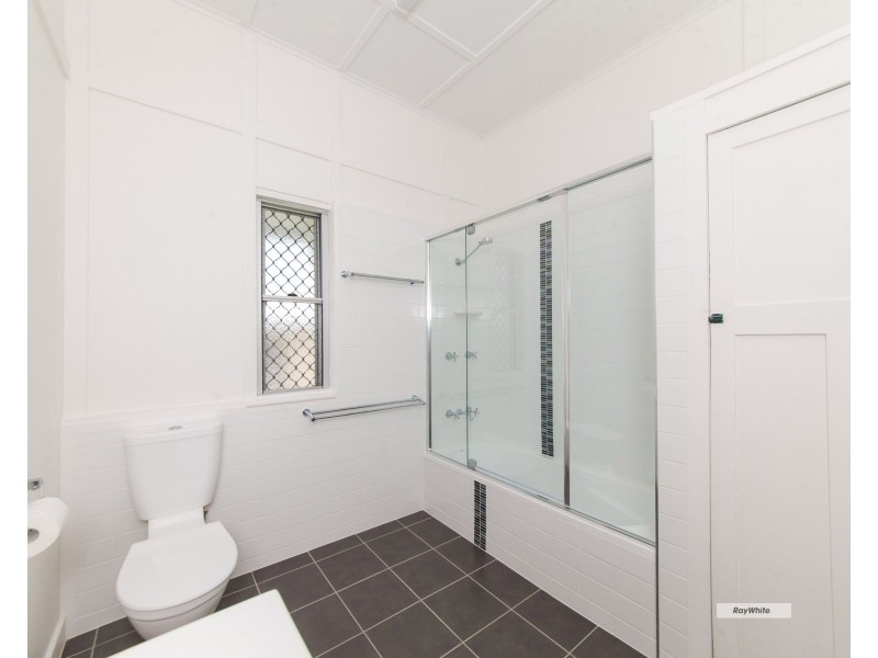 76 McKean Street, Berserker QLD 4701