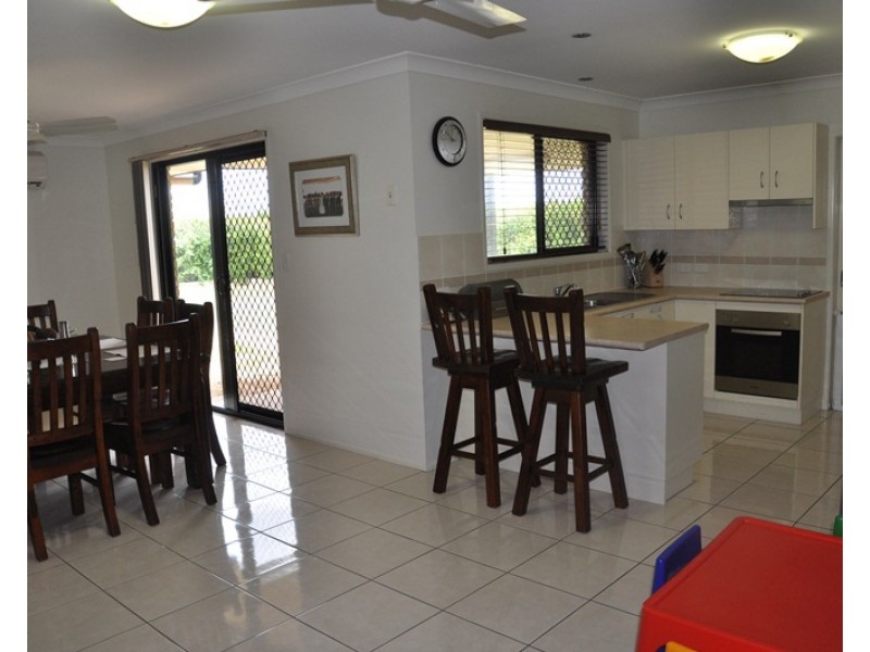 43 Buxton Drive, Gracemere QLD 4702