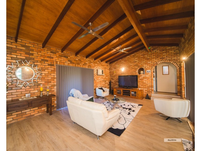 27 Vass Road, Etna Creek QLD 4702