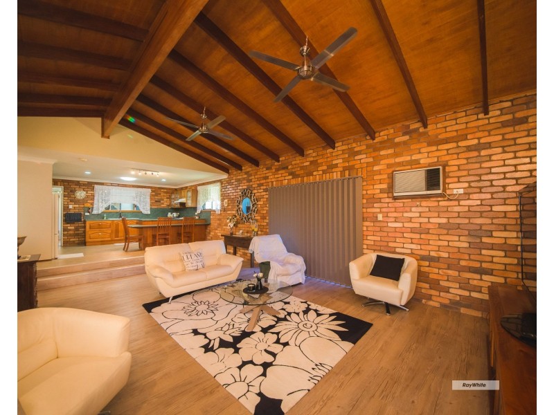 27 Vass Road, Etna Creek QLD 4702