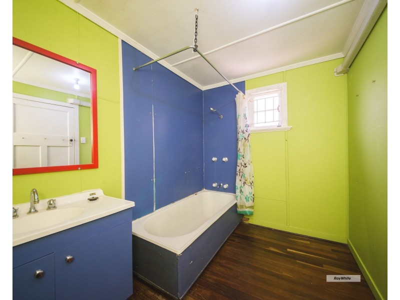 1 Meter Street, The Range QLD 4700