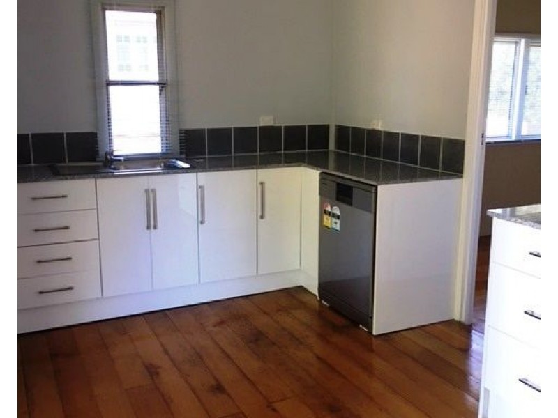 104 Bawden Street, Berserker QLD 4701