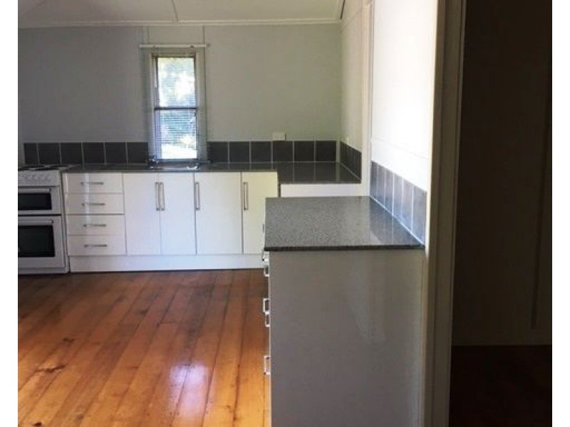 104 Bawden Street, Berserker QLD 4701