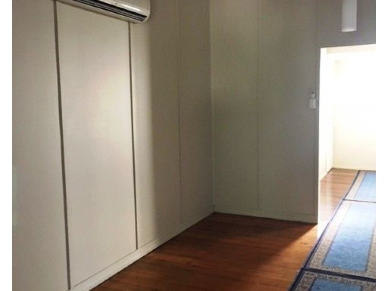 104 Bawden Street, Berserker QLD 4701