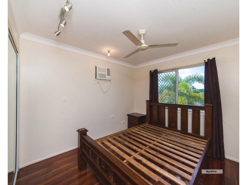 2/132 Main Street, Park Avenue QLD 4701