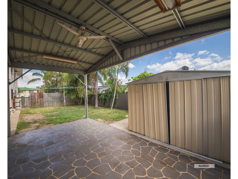 2/132 Main Street, Park Avenue QLD 4701