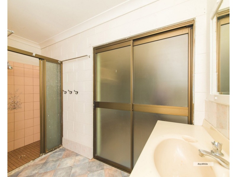 296 Kent Street, Depot Hill QLD 4700
