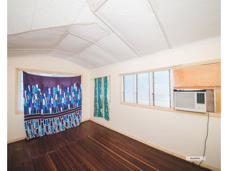 130 High Street, Berserker QLD 4701
