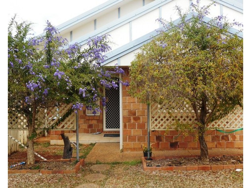 6/154 Housden Street, Frenchville QLD 4701