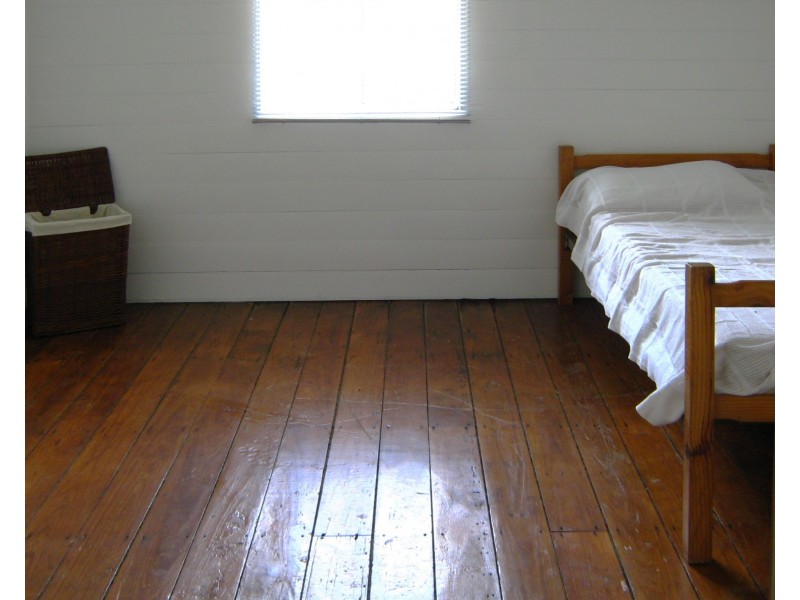 386 East Street, Depot Hill QLD 4700