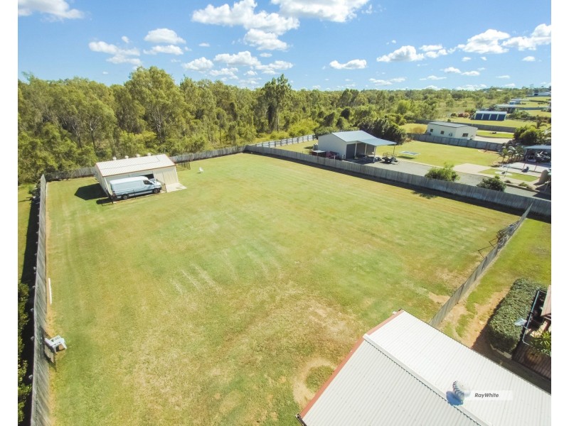 7 Stirling Drive, Rockyview QLD 4701