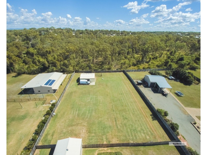 7 Stirling Drive, Rockyview QLD 4701