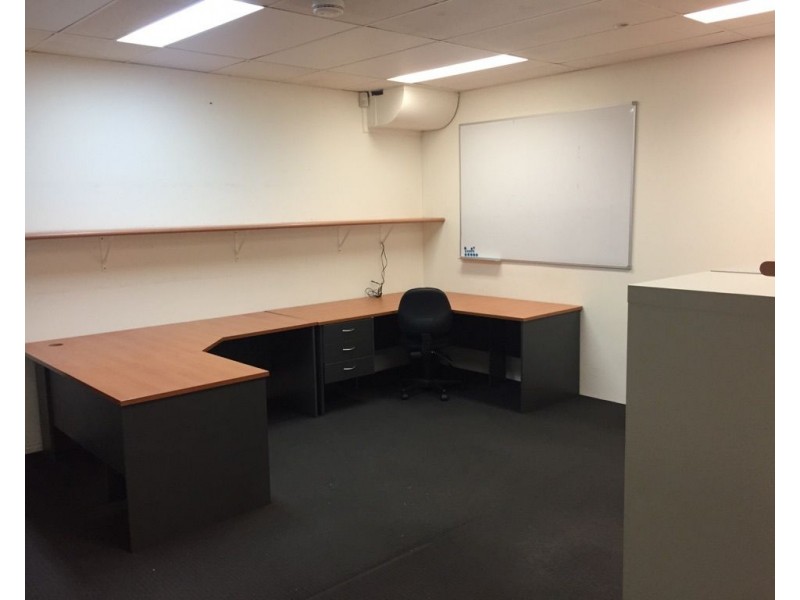 1/105 Denham Street, Allenstown QLD 4700