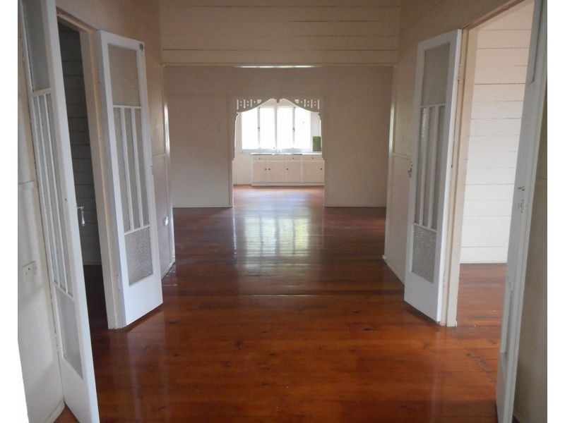 242 West Street, Allenstown QLD 4700