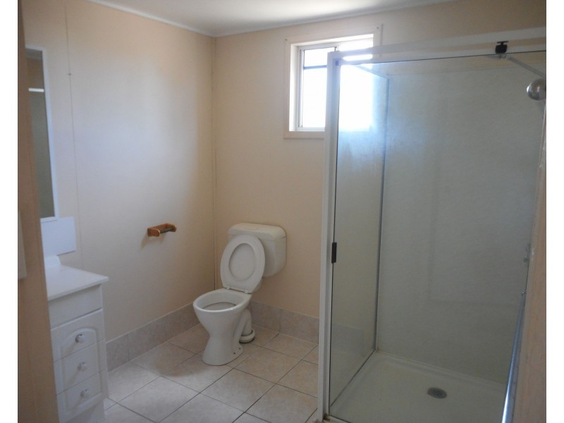 242 West Street, Allenstown QLD 4700