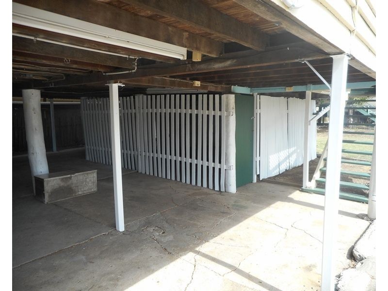 242 West Street, Allenstown QLD 4700