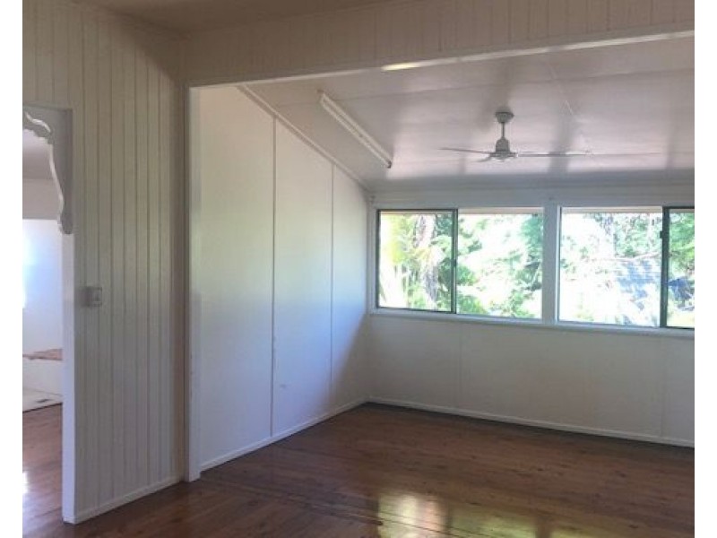 397 East Street, Depot Hill QLD 4700