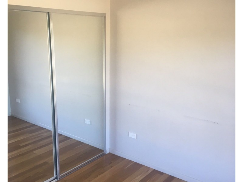 1/59 Edward Street, Berserker QLD 4701