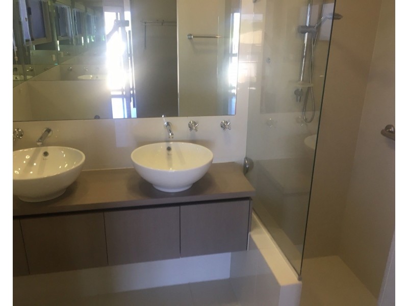 1/59 Edward Street, Berserker QLD 4701