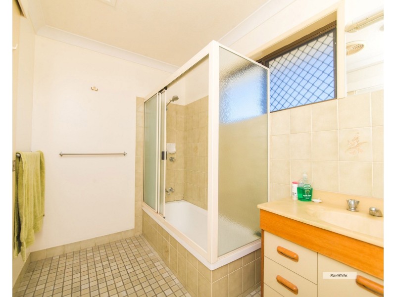 2/101 Archer Street, Allenstown QLD 4700