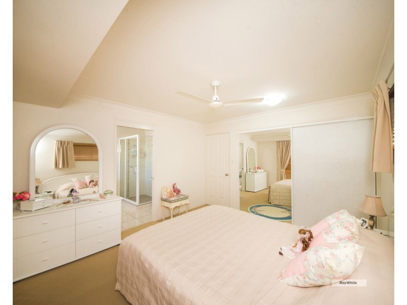 4 Mungarra Drive, Kawana QLD 4701