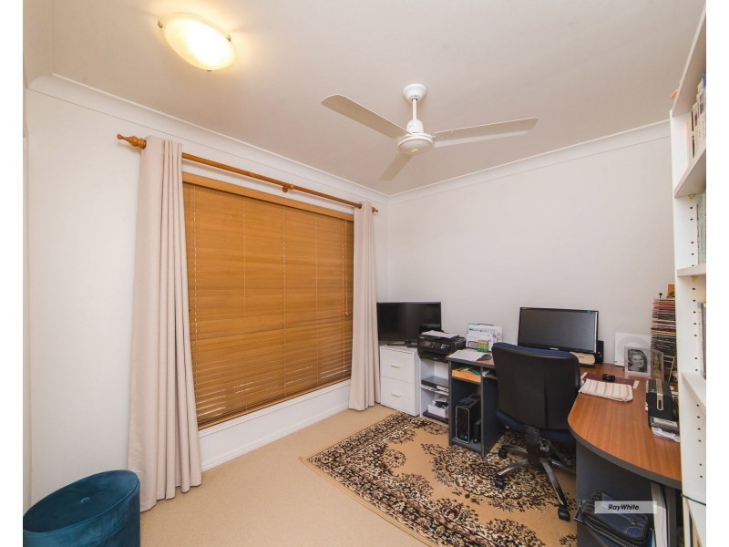 4 Mungarra Drive, Kawana QLD 4701