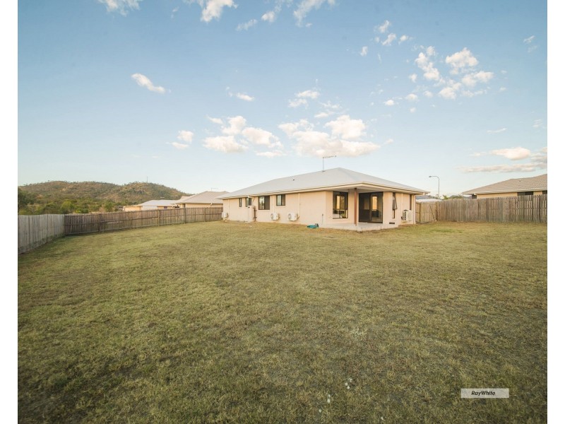 7 Vermont Drive, Parkhurst QLD 4702