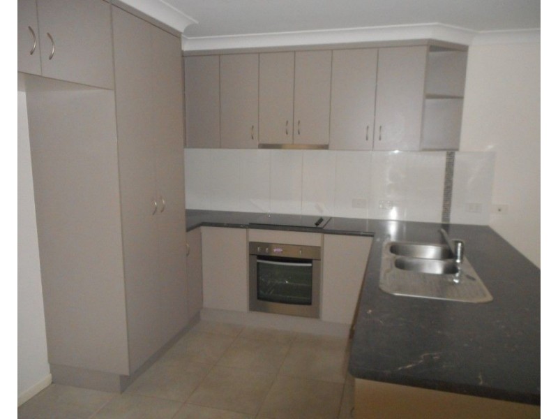 33 Justin Street, Gracemere QLD 4702