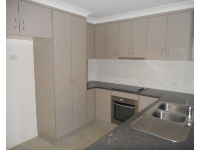 33 Justin Street, Gracemere QLD 4702