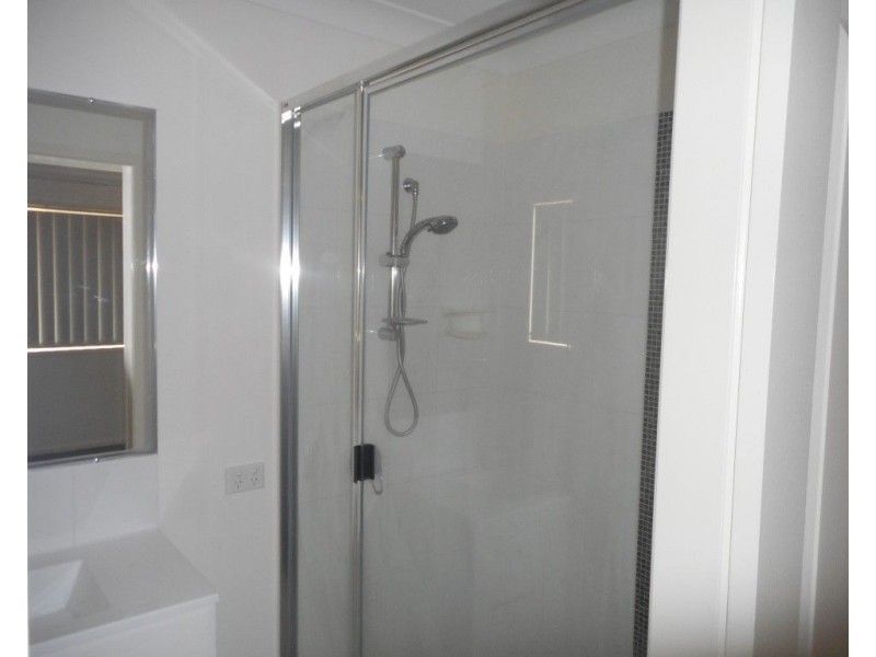 33 Justin Street, Gracemere QLD 4702