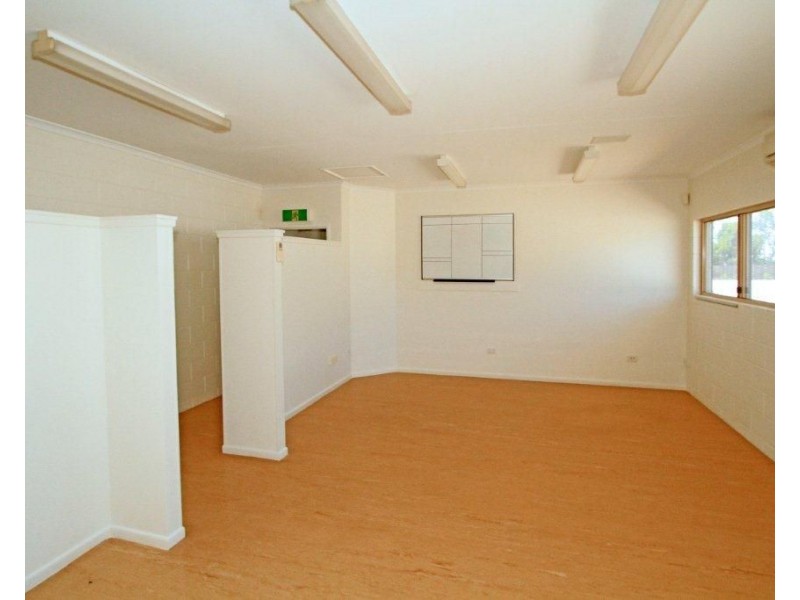 9 Bush Crescent, Parkhurst QLD 4702