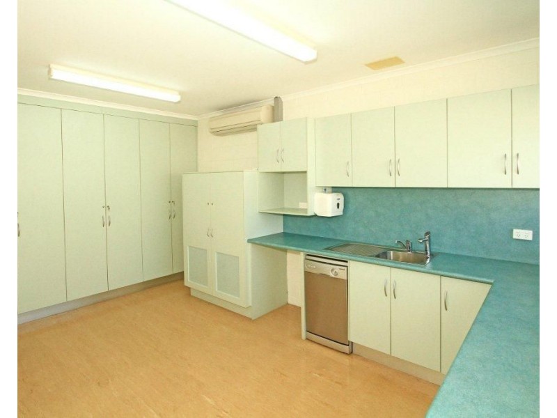 9 Bush Crescent, Parkhurst QLD 4702